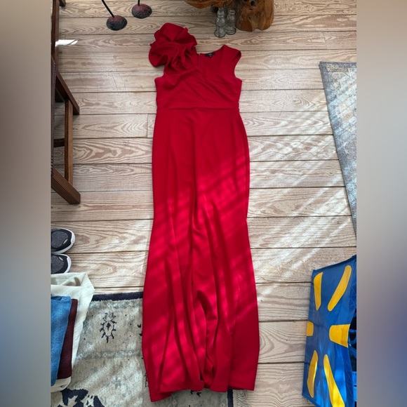 Lulu’s Lucette Red Sleeveless Ruffled Mermaid Dress size xl see pics for flaw - Picture 3 of 5